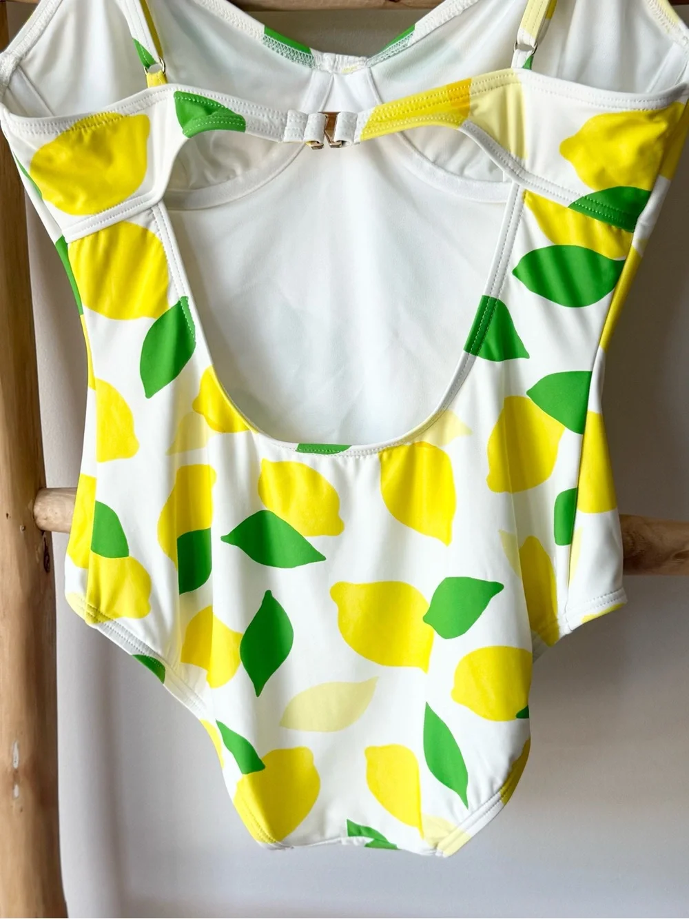Kate Spade New York White Yellow Lemon Print One Piece Swimsuit Bathing Suit M